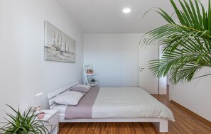 2 bedrooms, in-room safe, travel crib, free WiFi