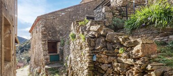 2 bedroom amazing home in Olargues