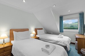 2 bedrooms, iron/ironing board, travel crib, internet