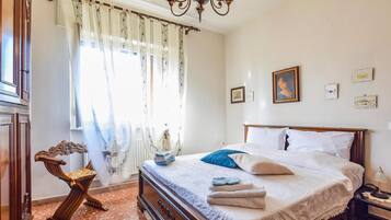 3 camere, culla da viaggio, Wi-Fi gratuito, lenzuola