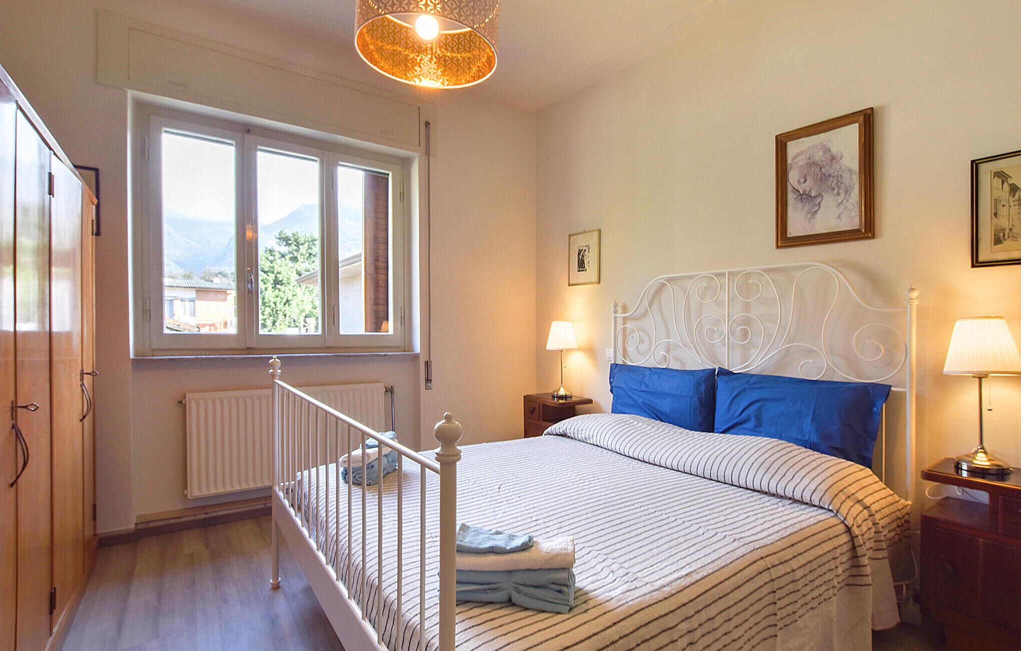 3 Schlafzimmer, Reisekinderbett, kostenloses WLAN, Bettwäsche