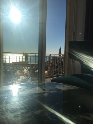 Deluxe Double Room | In-room safe, individually decorated, individually furnished