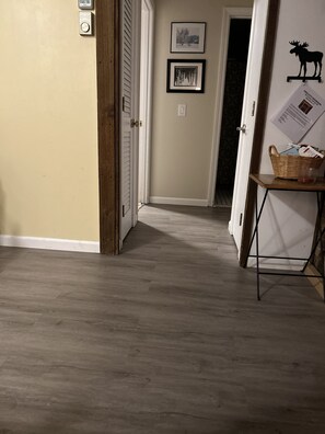 Interior - Cozy 3 bedroom condo 2.5 miles to Mount Snow (West Dover)