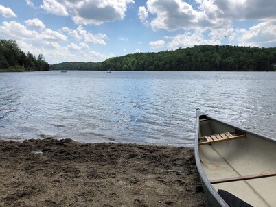 Cozy 3 bedroom condo 2.5 miles to Mount Snow