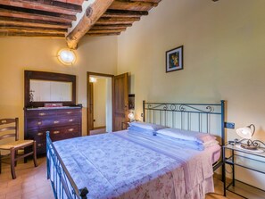 2 Schlafzimmer, Bügeleisen/Bügelbrett, Reisekinderbett, kostenloses WLAN