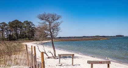 ¡Nuevo! Waterfront Beach Chic Condo w / Amazing view & private beach