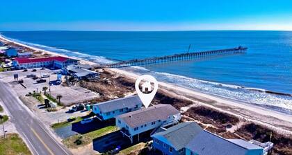 2 Tortugas East -- Renovated Oceanfront Duplex by Pier w/King Bed