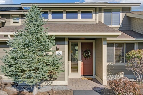 TreeTops Hide Out- Close to the Splash Park