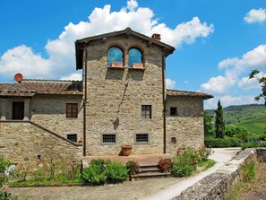 Exterior - Lovely apartment in villa with WIFI, private pool, TV, patio, pets allowed and panoramic view (Castellina In Chianti)
