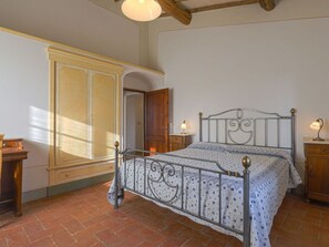 6 Schlafzimmer, Reisekinderbett, kostenloses WLAN