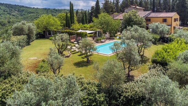 Unclassified image, 1 of 49, button - Cosy apartment in villa with private pool, WIFI, TV, patio, pets allowed and panoramic view (Castellina In Chianti)