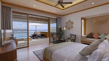 Ocean Pool Villa | Ropa de cama de alta calidad y caja de seguridad en la habitación