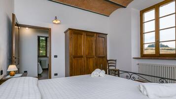 2 Schlafzimmer, Reisekinderbett, kostenloses WLAN