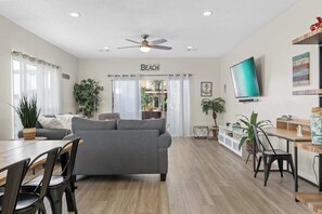 Smart-TV, videospill og kontorer