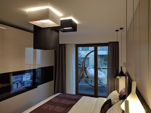 2 bedrooms, desk, soundproofing, iron/ironing board - Juniper - Breathtaking Historic Town Views (Brașov)