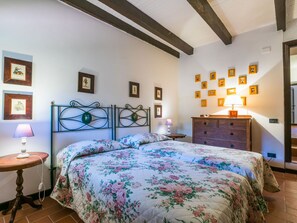 2 Schlafzimmer, Bügeleisen/Bügelbrett, kostenloses WLAN