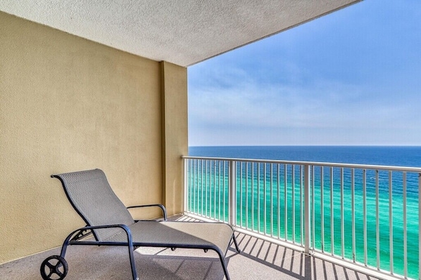 Property grounds - *July 24 - Aug Open dates!* 2 King Beds! Huge Balcony! (Panama City Beach)