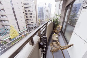公寓 (Nestle Tokyo Deluxe Akihabara 03) | 阳台