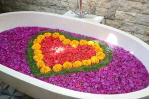 Property grounds - Luxury 2 BR Private Pool Vila Nice Paddies Field View (Ubud)