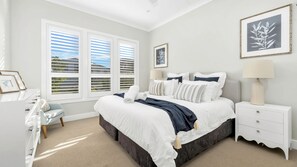 4 bedrooms, iron/ironing board, travel crib, free WiFi - The Sands at Gerroa, South Coast (Gerroa)