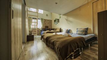 2 bedrooms, desk, free WiFi
