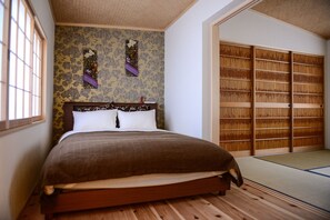 Private Vacation Home | 2 bedrooms, desk, soundproofing, iron/ironing board - Iroekoto (Kyoto)