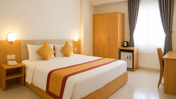 Minibar, desk, laptop workspace, blackout curtains