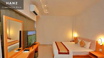 1 bedroom, minibar, desk, laptop workspace