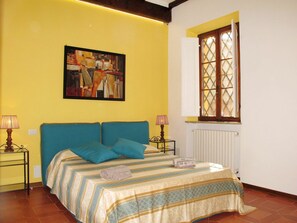1 habitación, cuna de viaje y wifi gratis 
