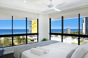 Deluxe Apartment | 3 bedrooms, iron/ironing board, WiFi, bed sheets - Victoria Square Private Apartments (Broadbeach)