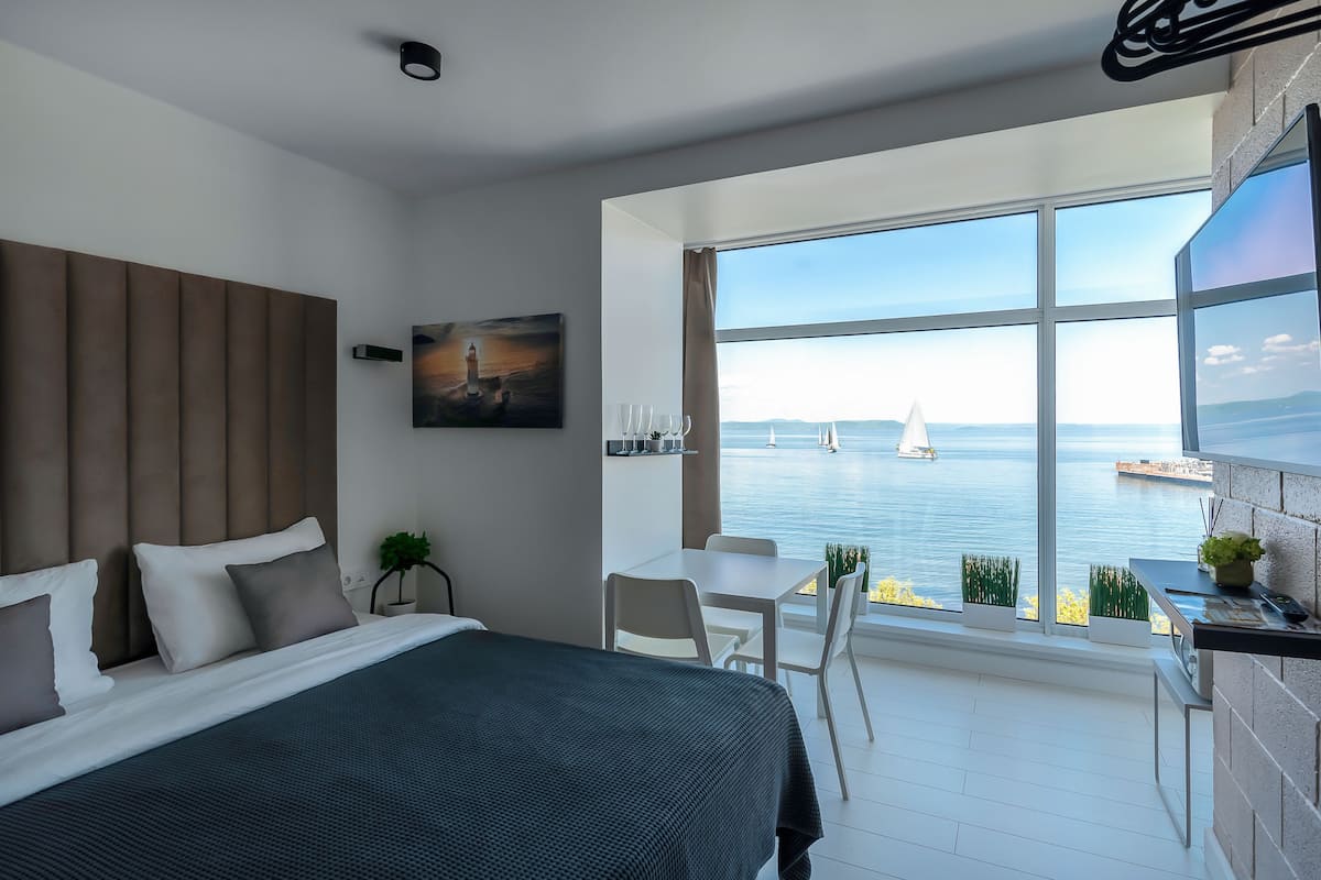 Studio Panoramique | Vue de la chambre