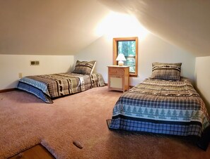 5 habitaciones, tabla de planchar con plancha, wifi y ropa de cama