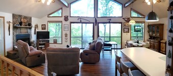 Cozy Bear Paw Mountain Retreat