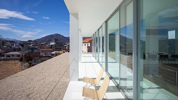 行政套房, 山景 (THE GARDEN, Mount Fuji) | 露台