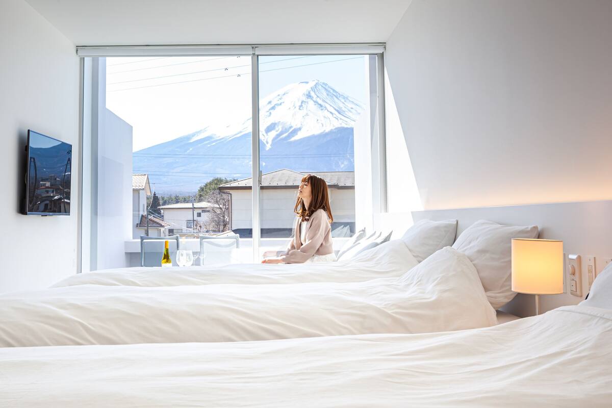 Superior Twin Room, Mount Fuji View 1st floor with Terrace | Down duvets, soundproofing, free WiFi