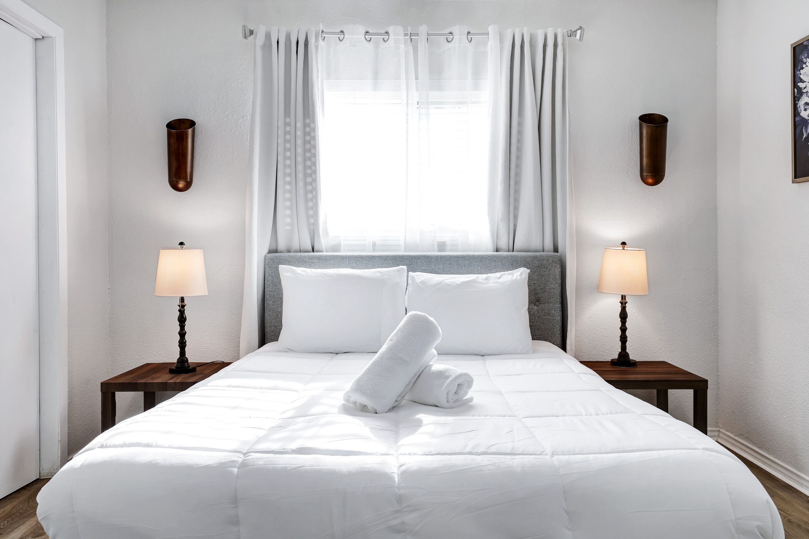 3 chambres, fer et planche à repasser, Wi-Fi gratuit, draps fournis