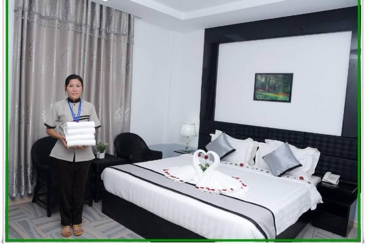 Superior Room | Blackout drapes, soundproofing, iron/ironing board, free WiFi