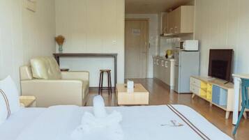 Studio Deluks | 3 kamar tidur, seprai katun Mesir, dan seprai premium