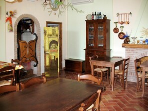 Dining - Cosy apartment in villa for 2 guests with WIFI, pool, TV and patio (Lajatico)