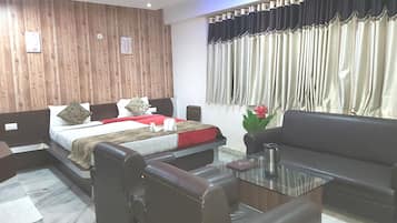 Superior Single Room | In-room safe, desk, laptop workspace, soundproofing