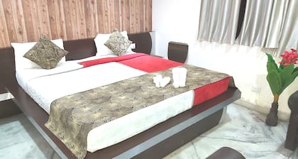 Neelam Palace Hotel