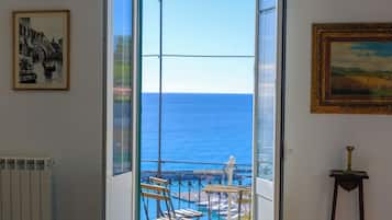 3 bedrooms, iron/ironing board, WiFi