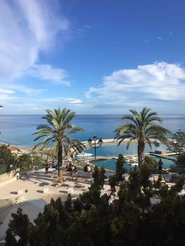 Große Wohnung mit unglaublichem Meerblick