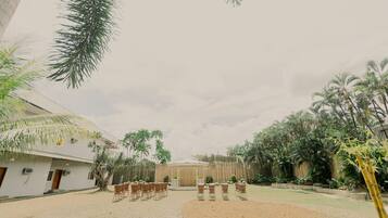 Superior Triple Room | Garden view