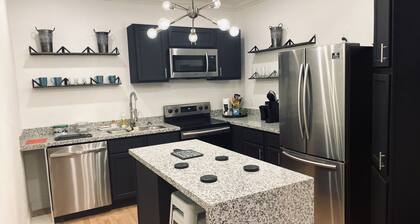Redesigned 2 bedroom apartment in Downtown El Paso across baseball stadium