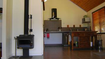 Premium Chalet, 1 Queen Bed, Valley View | Private kitchen | Fridge, microwave, stovetop, dishwasher