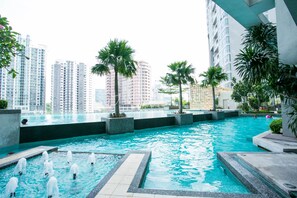 Outdoor pool - Swiss Garden Residence Kuala Lumpur (Kuala Lumpur)