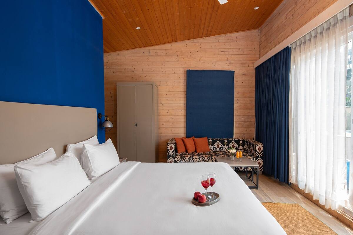 Deluxe-Doppelzimmer | Hochwertige Bettwaren, Minibar, Zimmersafe, Schreibtisch