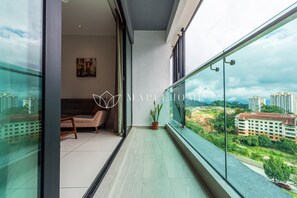 Deluxe Suite, 1 Bedroom, Balcony | Balcony view