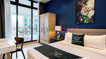 Desk, blackout drapes, iron/ironing board, free WiFi